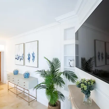 Banus - Puerto Banus Marina Seafront - Premium 2br - 2ba - Outdoor Balcony - Panoramic Marina & Mediterranean Views - Stunning Sunsets - Heart Of Puerto Banus - Direct Access - Steps From El Corte Ing Luxury Shopping Marbellac