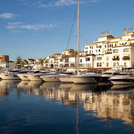 Banus - Puerto Banus Marina Seafront - Premium 2br - 2ba - Outdoor Balcony - Panoramic Marina & Mediterranean Views - Stunning Sunsets - Heart Of Puerto Banus - Direct Access - Steps From El Corte Ing Luxury Shopping Appartement Marbellac