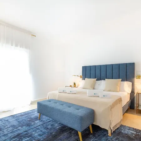 Appartement Banus - Puerto Banus Marina Seafront - Premium 2br - 2ba - Outdoor Balcony - Panoramic Marina & Mediterranean Views - Stunning Sunsets - Heart Of Puerto Banus - Direct Access - Steps From El Corte Ing Luxury Shopping *
