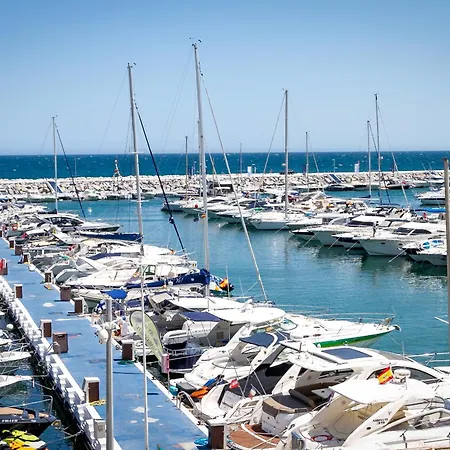 Appartement Banus - Puerto Banus Marina Seafront - Premium 2br - 2ba - Outdoor Balcony - Panoramic Marina & Mediterranean Views - Stunning Sunsets - Heart Of Puerto Banus - Direct Access - Steps From El Corte Ing Luxury Shopping *
